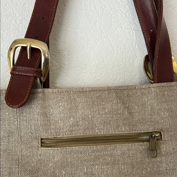 Elegant Brown and Tan Tote with Structured Design - Picture 3 of 11